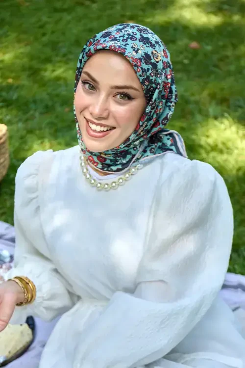 Aria Koleksiyonu Clarry Desen Eşarp - Mint 