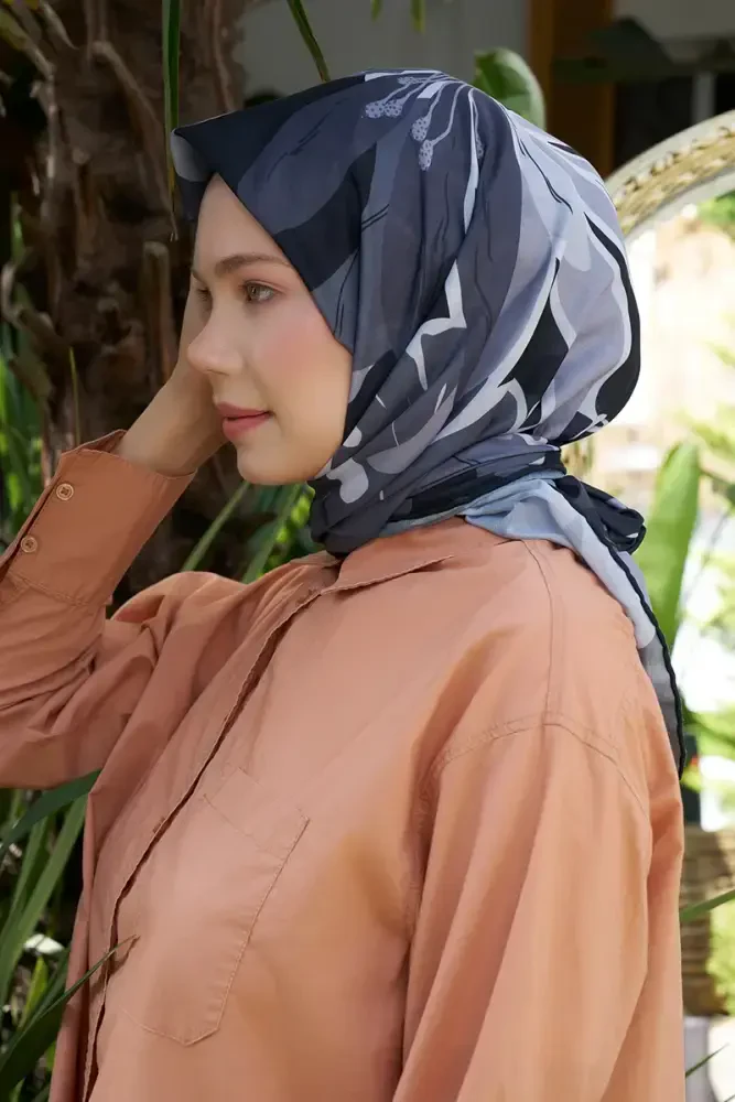 Aria Koleksiyonu Lilium Desen Eşarp - Siyah - MADAME POLO