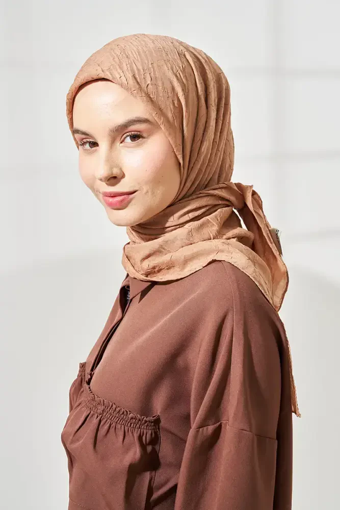 Betül Bayrak Bambu Kraş Eşarp - Latte - 2
