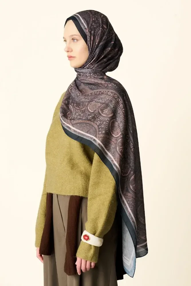 Clara Desenli Pamuk Dokulu Şal - Kahverengi - MADAME POLO