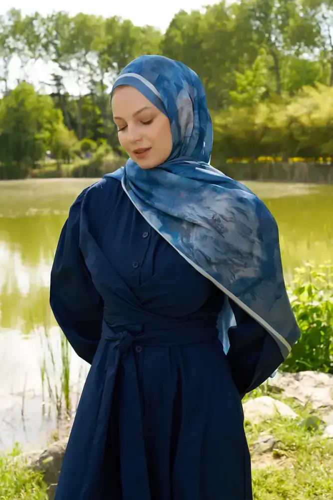 Feride Uludağ Crystal Flower Desen Şal - İndigo - 2