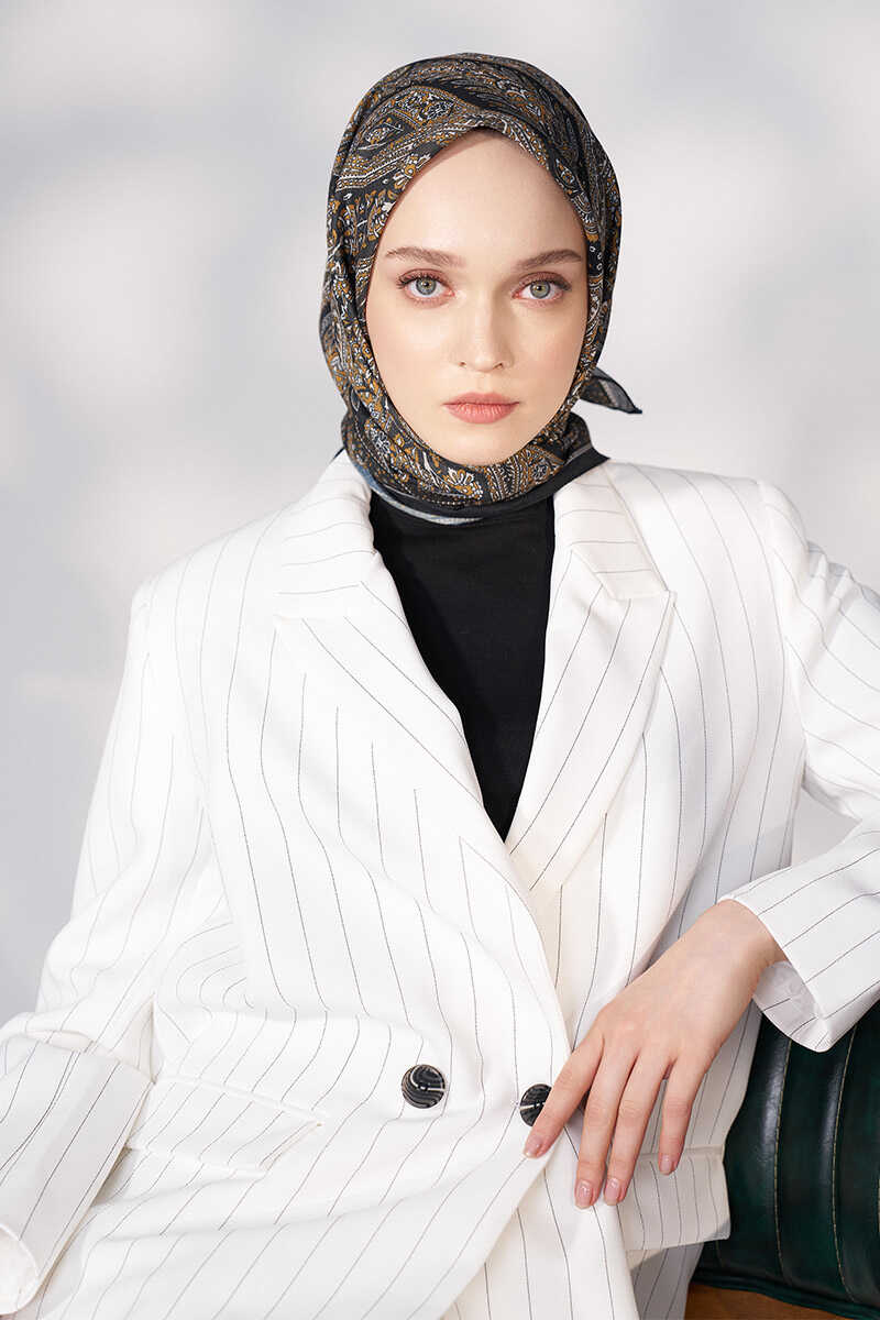 Daisy Glory Desen Eşarp - Siyah / Gold - MADAME POLO