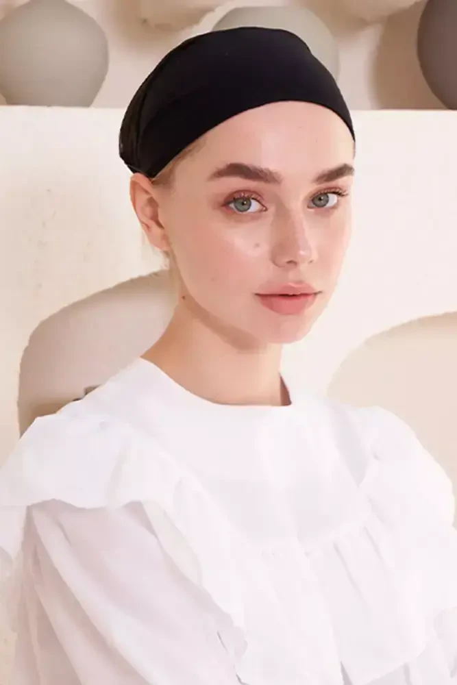 Dikişsiz Fileli Düz Bone - Siyah - MADAME POLO