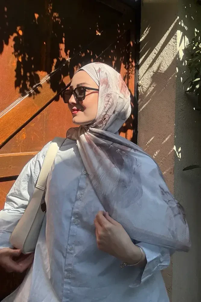 Fransız İpeği Ahenk Desen Şal - Gri - MADAME POLO