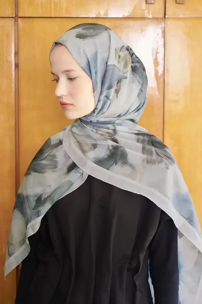 Beyza HURİ Fransız İpeği Ahenk Desen Şal - Vizon - MADAME POLO