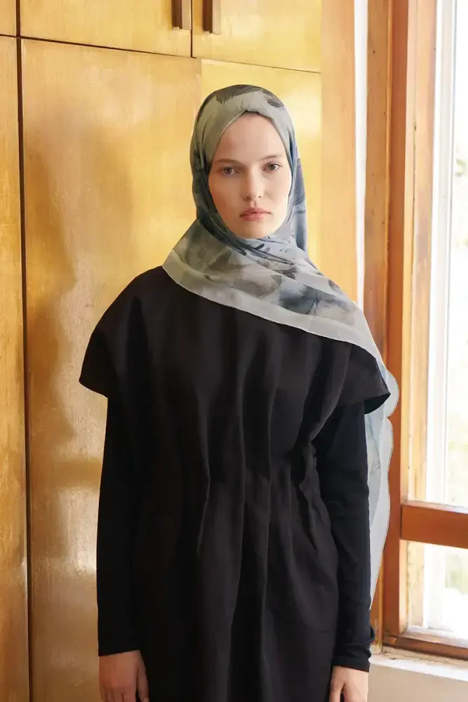 Beyza HURİ Fransız İpeği Ahenk Desen Şal - Vizon - 5
