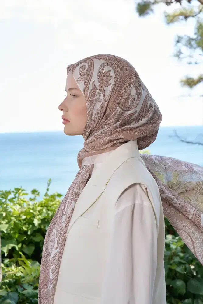 Beyza HURİ Fransız İpeği Saray Desen Şal - Bej - MADAME POLO