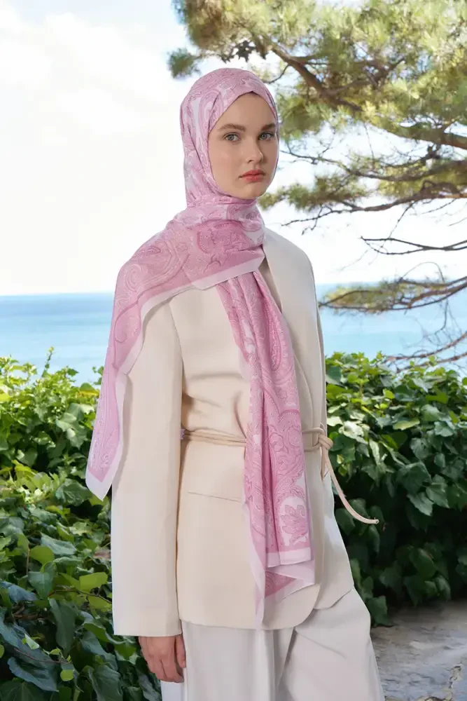 Tuğba BAĞ Fransız İpeği Saray Desen Şal - Pembe - MADAME POLO