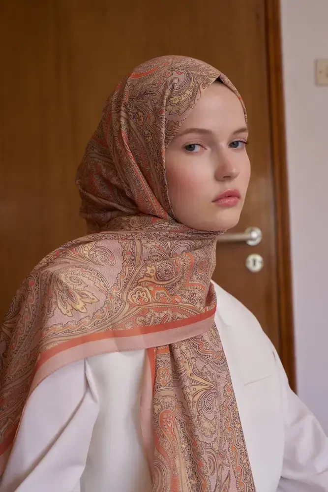 Tuğba BAĞ Fransız İpeği Saray Desen Şal - Turuncu - MADAME POLO