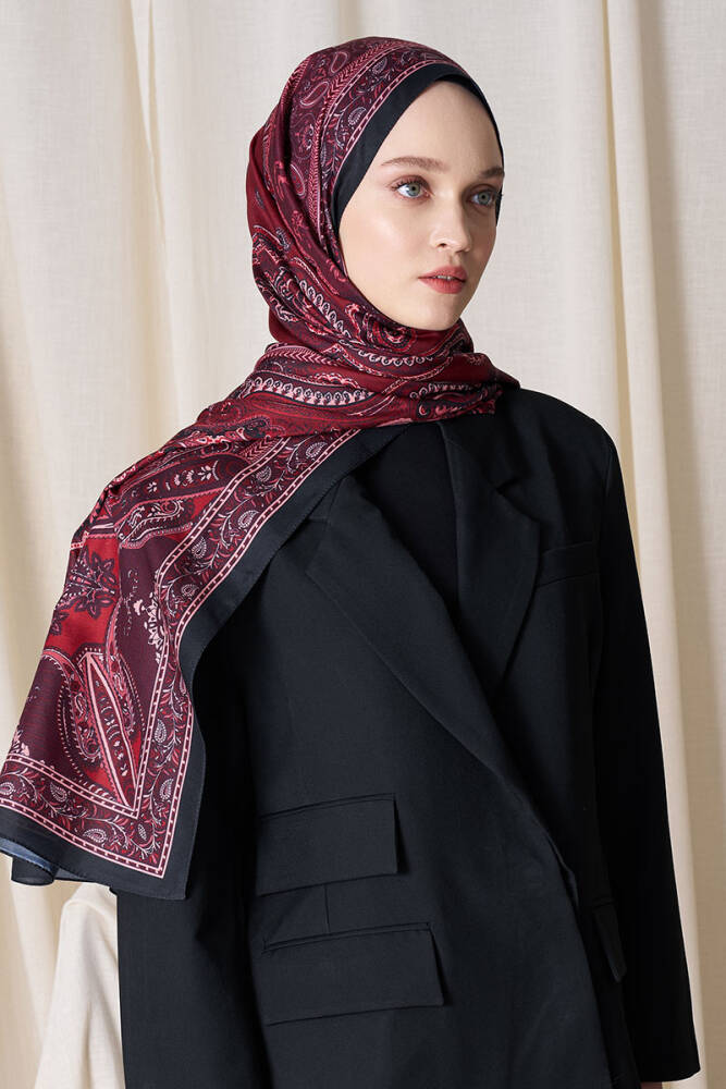 Merve Nur Akyüz Historical Dionessa Desen Şal - Bordo - 3