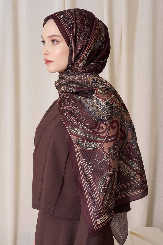 Kardelen Biçici Historical Dionessa Desen Şal - Kahverengi - 3