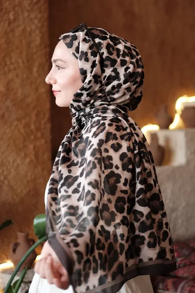 Büşra Sarıcalar Historical Leopar Desen Şal - Bej - 2