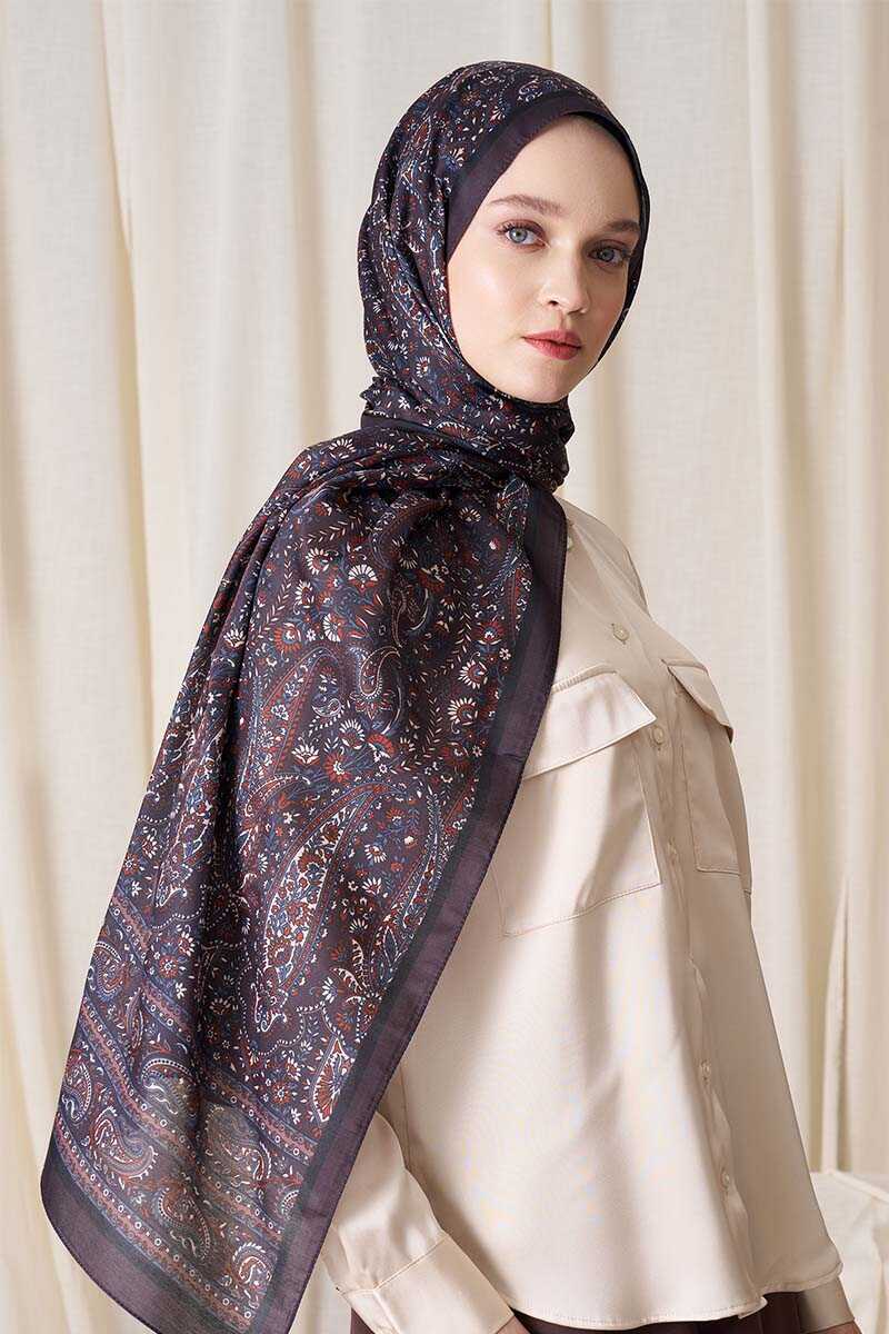 Kübra Koç Historical Veloria Desen Şal - Kahverengi - MADAME POLO