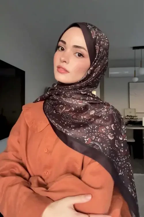 Kübra Koç Historical Veloria Desen Şal - Kahverengi 