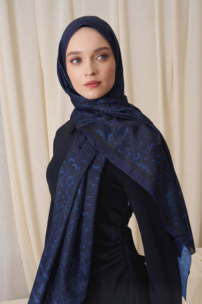 Merve Nur Akyüz Historical Veloria Desen Şal - Lacivert - 3