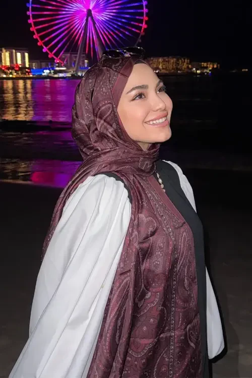 Kübra Kuş Historical Victorian Desen Şal - Bordo 