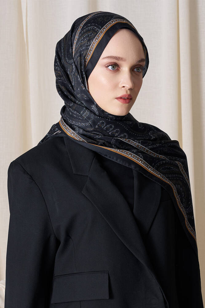Merve Nur Akyüz Historical Victorian Desen Şal - Gold / Siyah - 2