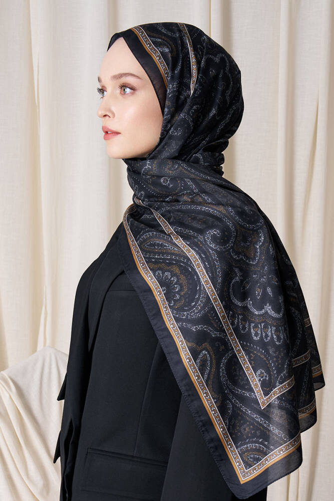 Merve Nur Akyüz Historical Victorian Desen Şal - Gold / Siyah - 3