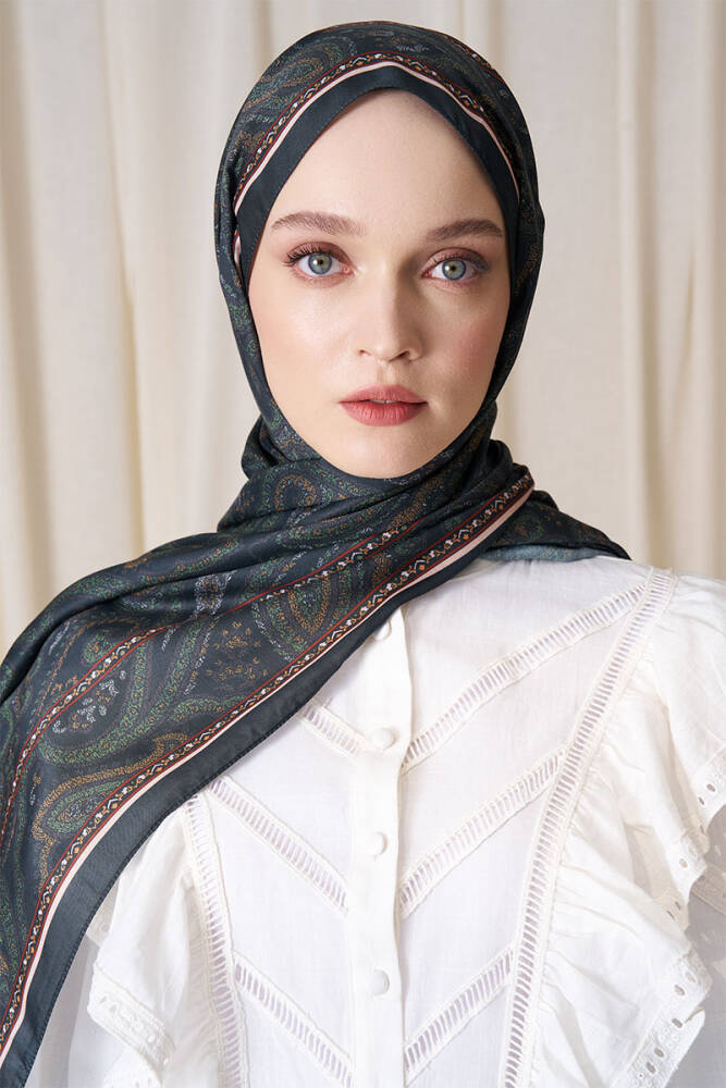 Beyza Huri Historical Victorian Desen Şal - Koyu Yeşil - 5