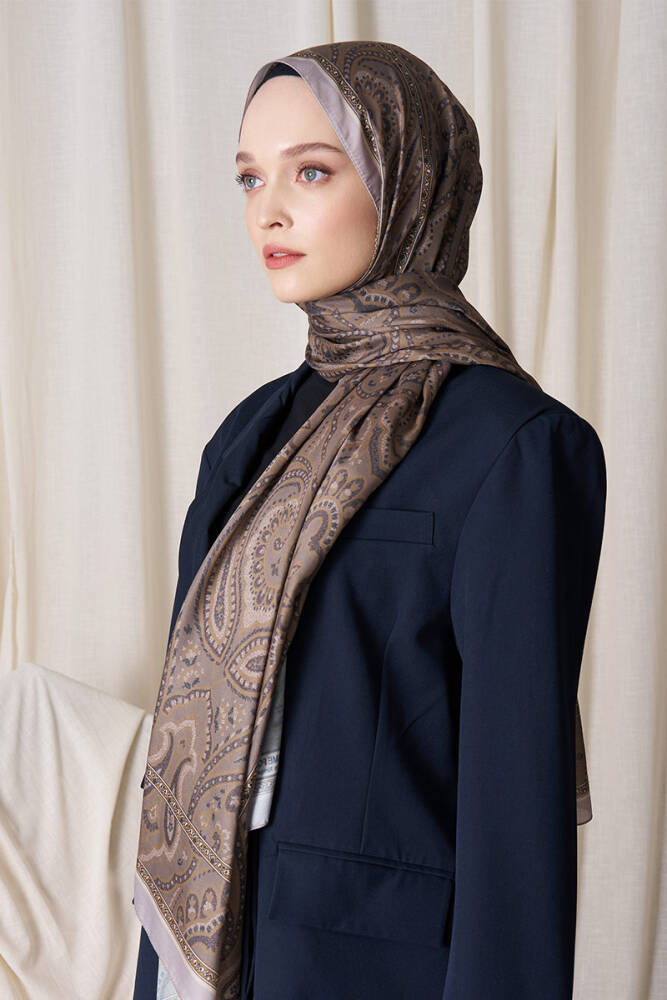 Sebanur Keskin Historical Victorian Desen Şal - Yeşil - 4