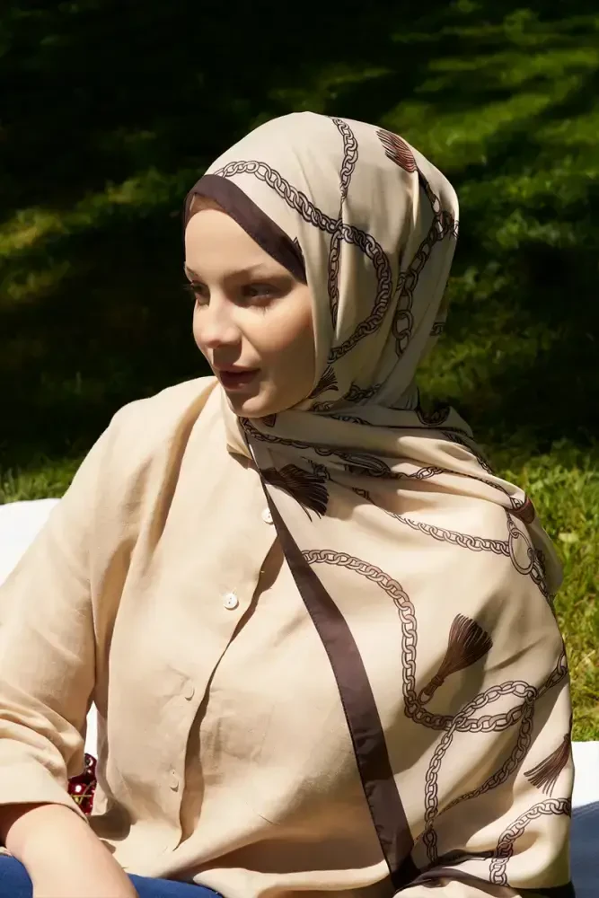 Rabia Hundi Hyper Zincir Desen Şal - Latte - 3