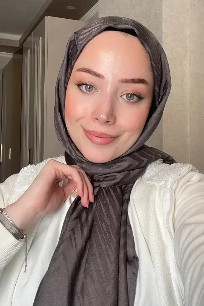 Duygu Goncu İpeksi Jakar İtalyan Şal Zikzak Desen - Antrasit - 1