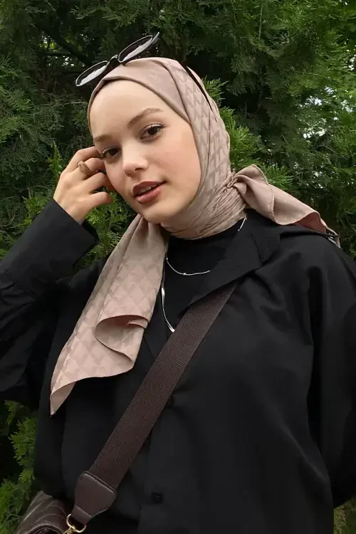 Pembe Sena İpeksi Jakar Lara Şal Geometrik Desen - Koyu Bej 