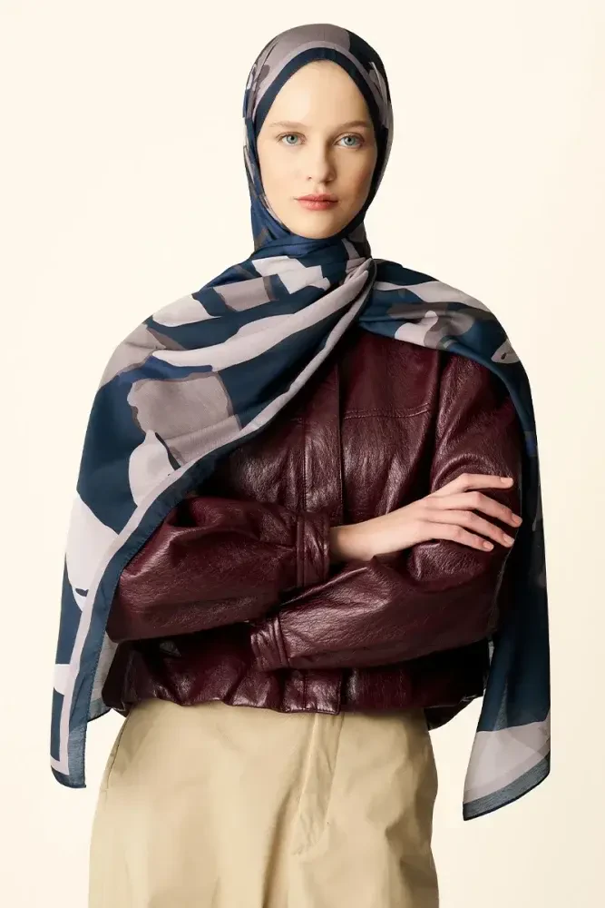 Liva Desenli Pamuk Dokulu Şal - Lacivert - MADAME POLO