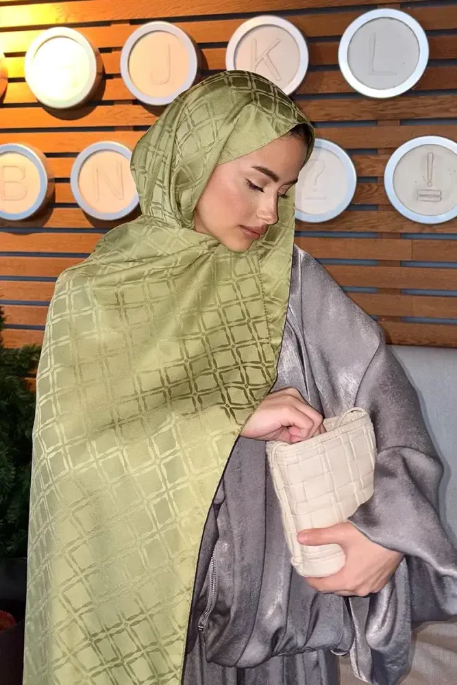 Naiya Jakar Şal Frame Desen - Yağ Yeşili - MADAME POLO