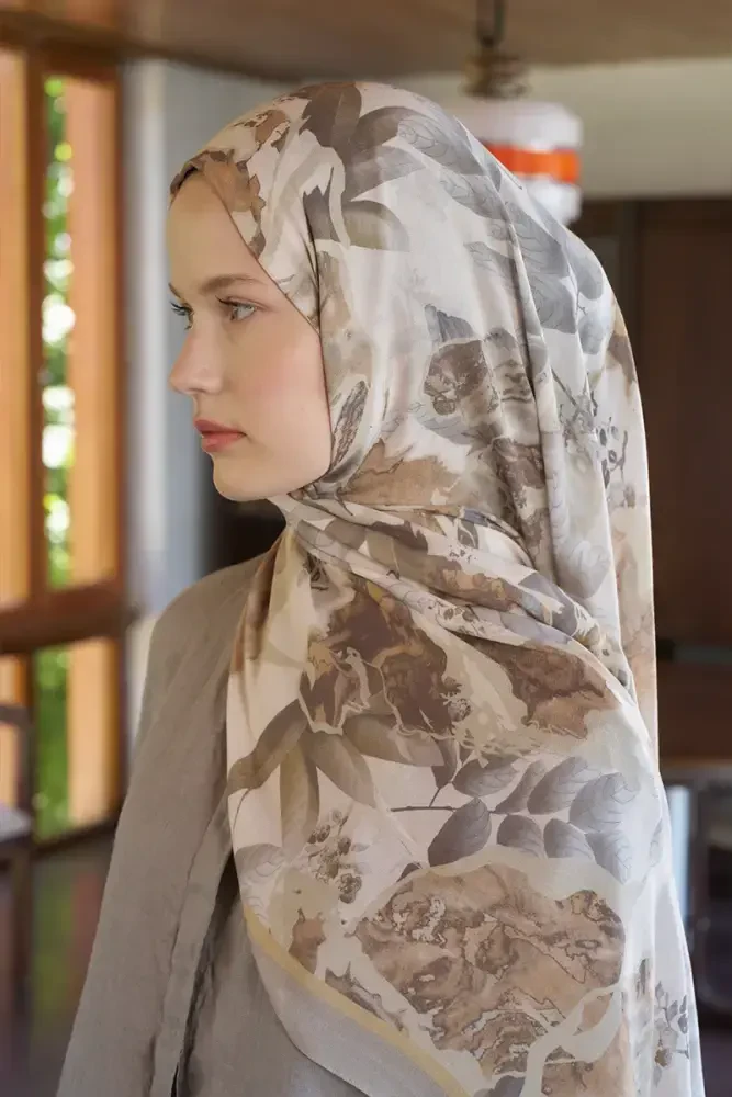 Passionate Lush Desen Şal - Bej - MADAME POLO