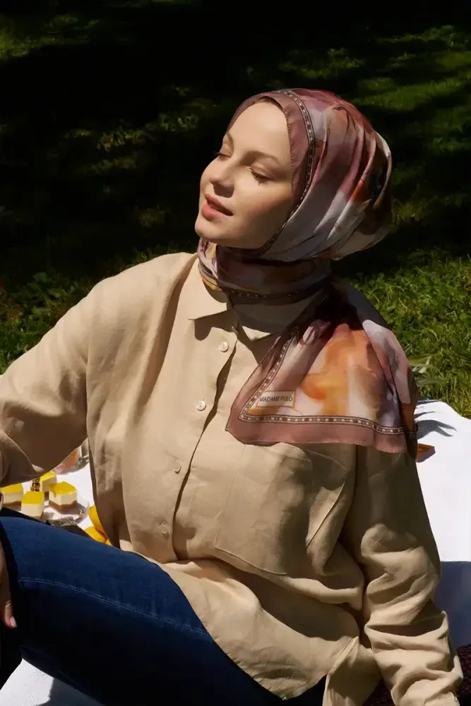 Prestige Dalia Desen Şal - Kahverengi - MADAME POLO
