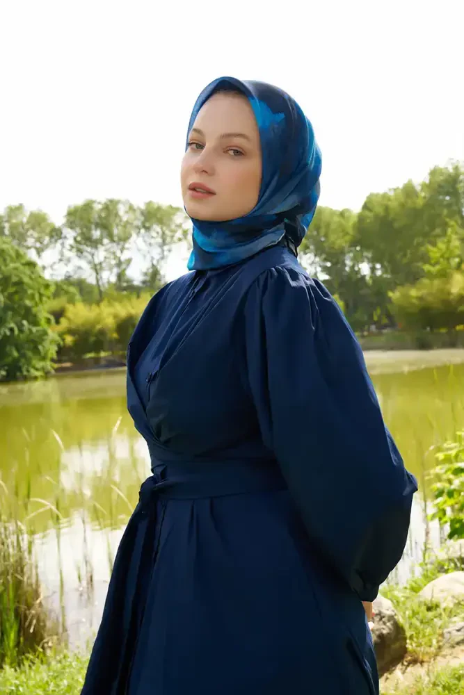 Rustic Rosie Desen Eşarp - Lacivert - 3