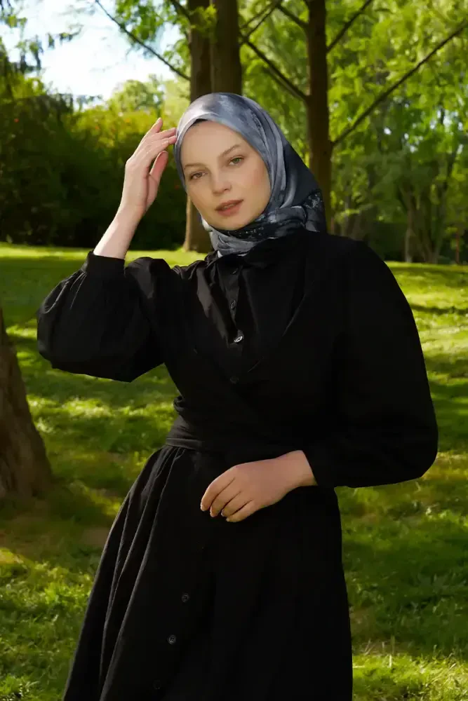 Rustic Rosie Desen Eşarp - Siyah - MADAME POLO