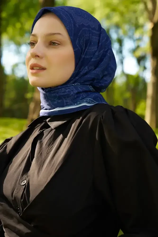 Rustic Mistral Desen Eşarp - Lacivert - MADAME POLO