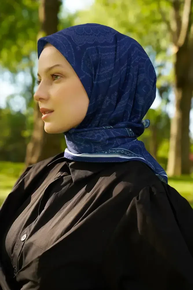 Rustic Mistral Desen Eşarp - Lacivert - MADAME POLO