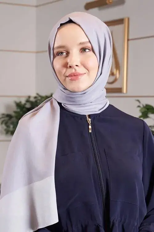 Silky Jacquard Hijab Bordure Pattern - Gray - 3