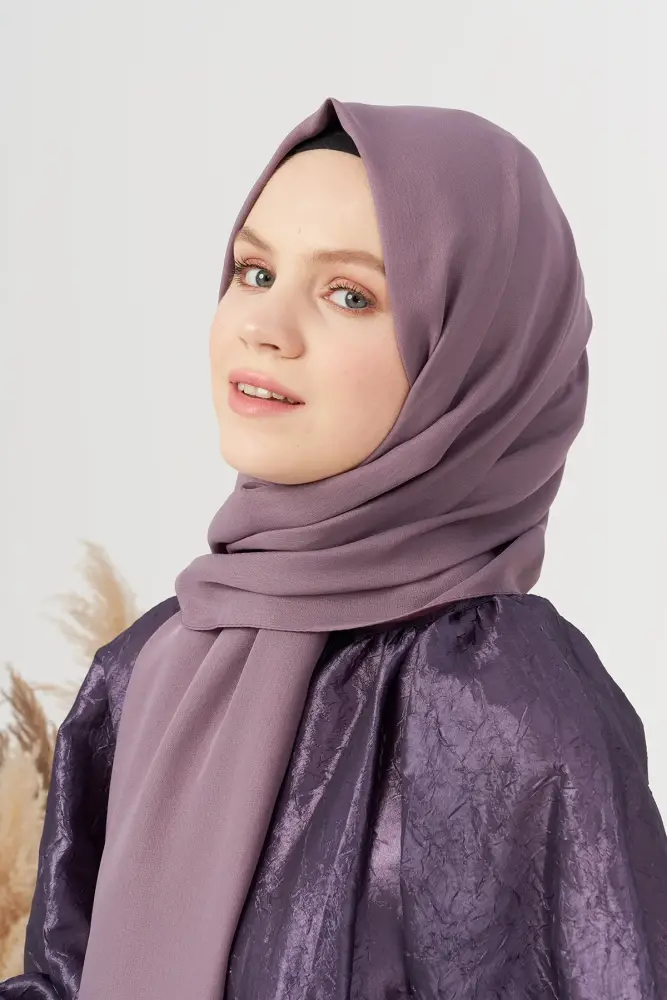 Silky Jacquard Hijab Bordure Pattern - Lilac - 2