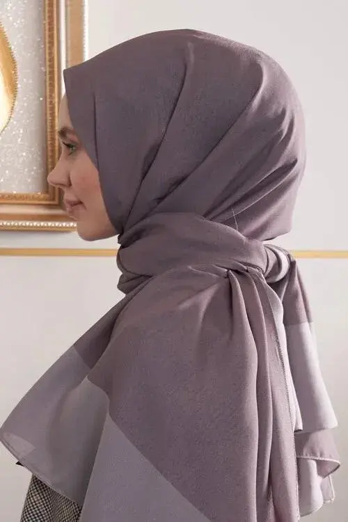 Silky Jacquard Hijab Bordure Pattern - Mink - 2