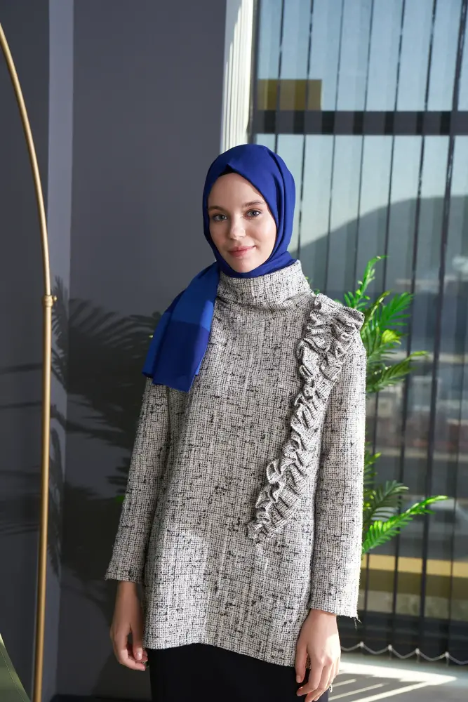 Silky Jacquard Hijab Bordure Pattern - Sax - 1