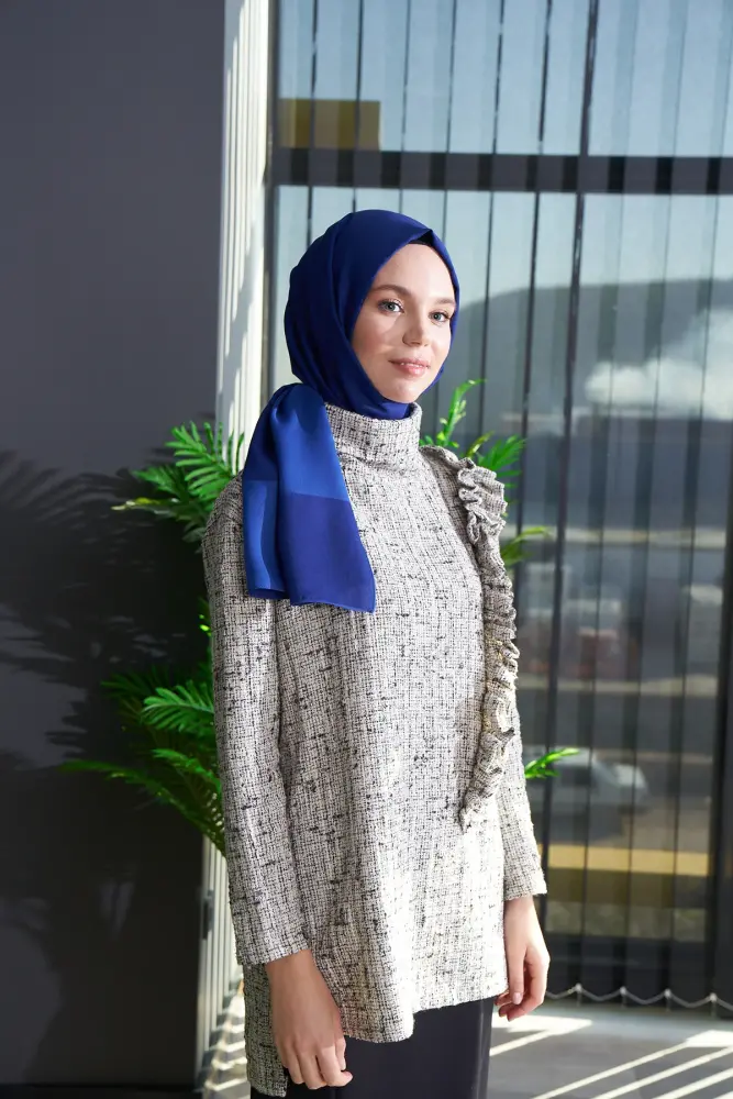 Silky Jacquard Hijab Bordure Pattern - Sax - 3