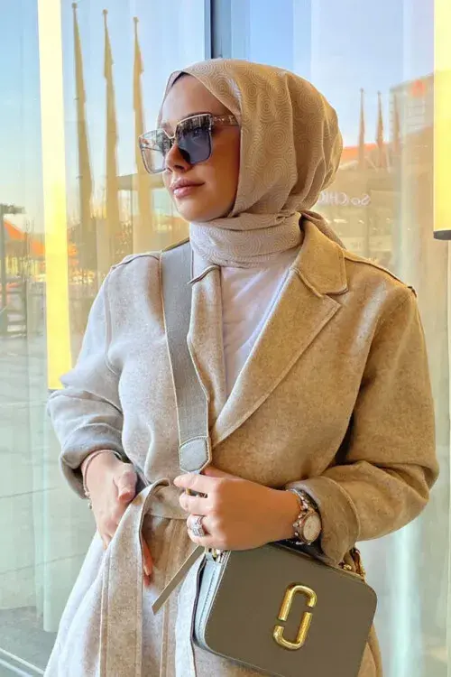 Silky Jacquard Hijab Olips Pattern - Beige - 1