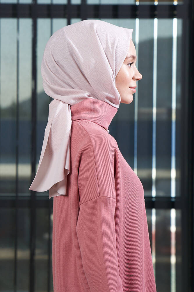 Silky Jacquard Hijab Olips Pattern - Vanilla - 3