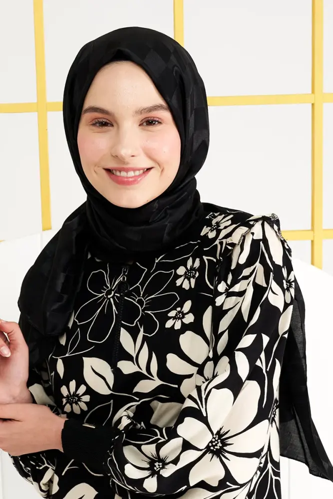 Silky Jacquard Italian Hijab Checker Pattern - Black - 3