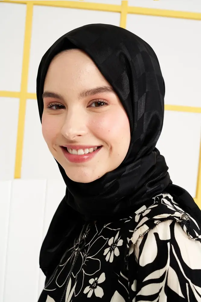 Silky Jacquard Italian Hijab Checker Pattern - Black - 4