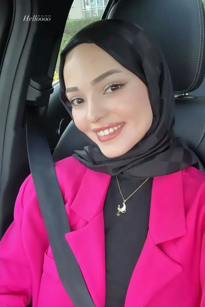Silky Jacquard Italian Hijab Checker Pattern - Black - 1
