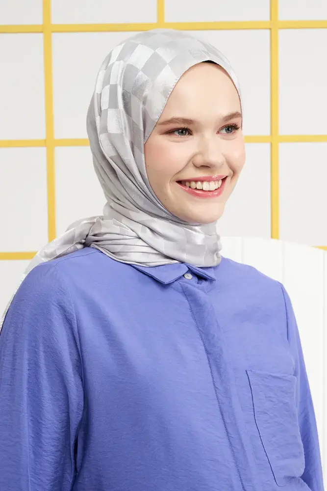Silky Jacquard Italian Hijab Checker Pattern - Silver - 2