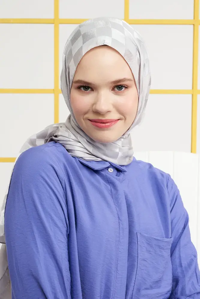 Silky Jacquard Italian Hijab Checker Pattern - Silver - 4