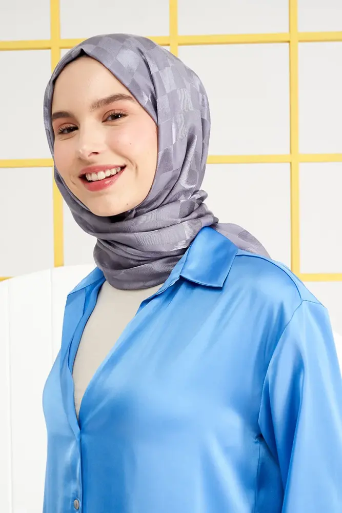 Silky Jacquard Italian Hijab Checker Pattern - Smoke - 3