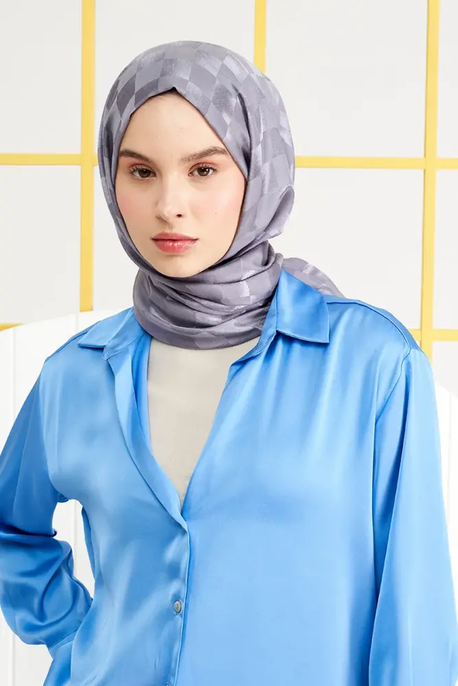 Silky Jacquard Italian Hijab Checker Pattern - Smoke - 4