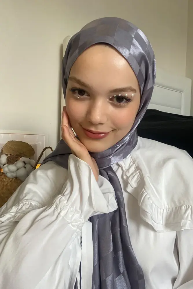 Silky Jacquard Italian Hijab Checker Pattern - Smoke - 1